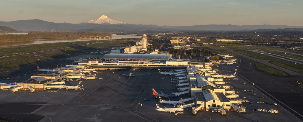 Aerial view of PDX terminal before expansion.